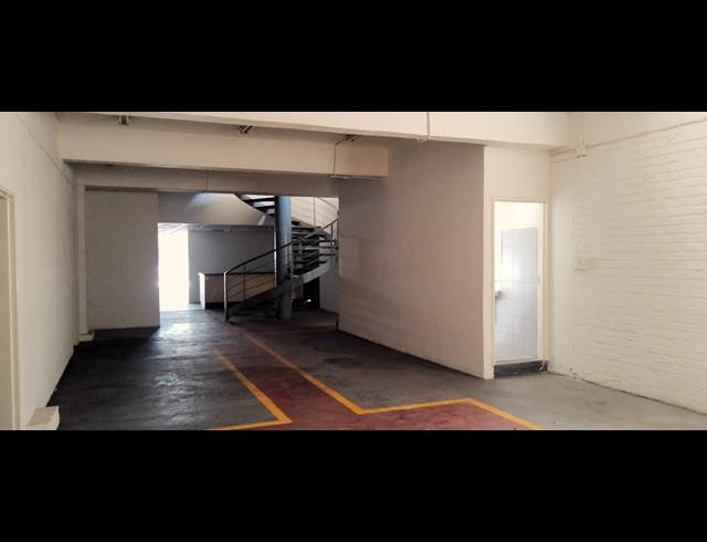 1,570M² RETAIL TO LET IN SONHEUWEL