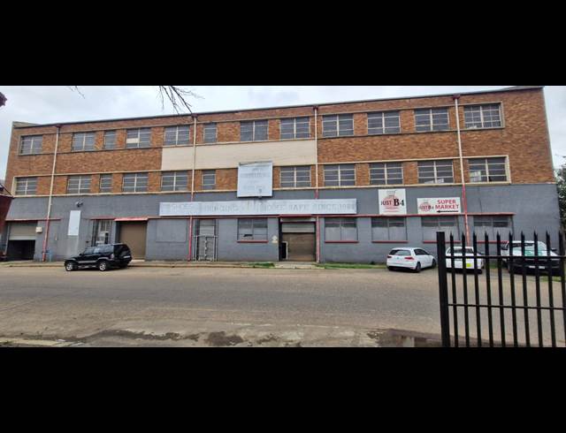 600M² WAREHOUSE TO LET IN SELBY
