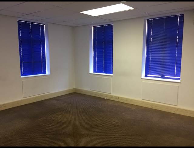 100M² OFFICE RENTED IN OLIVEDALE