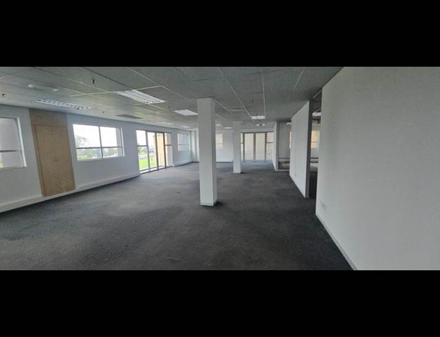 INDUSTRIAL PROPERTY TO RENT IN LONGMEADOW
