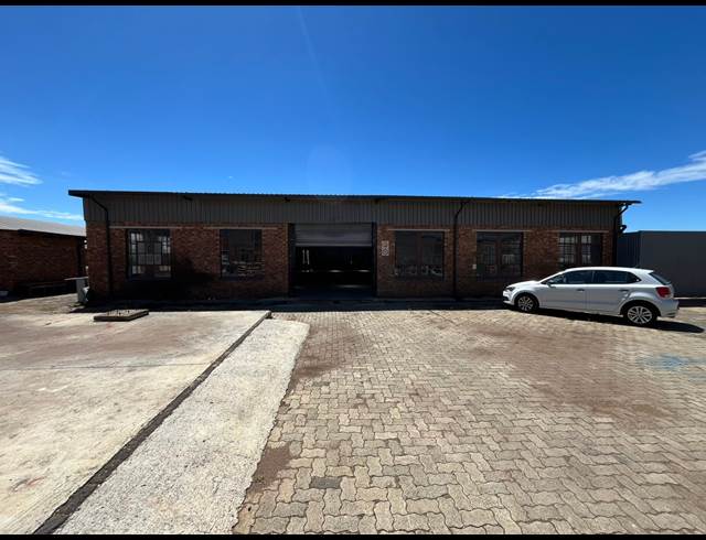 628M² WAREHOUSE TO LET IN NEW ERA