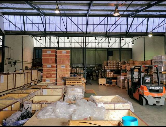 759.30M² WAREHOUSE TO LET IN BELLVILLE SOUTH INDUSTRIA