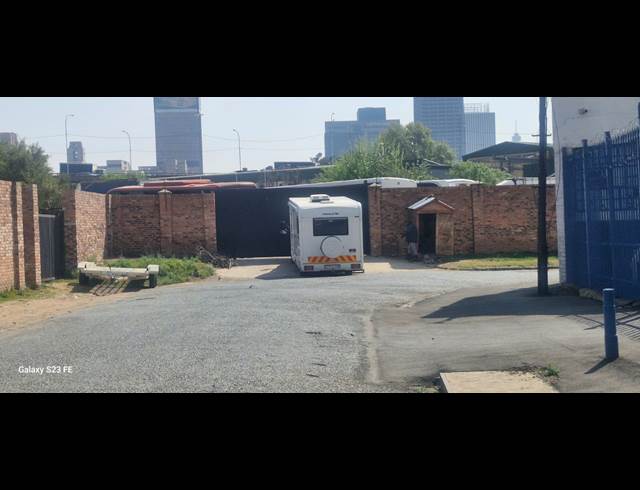 9,593M² VACANT LAND TO LET IN VILLAGE MAIN