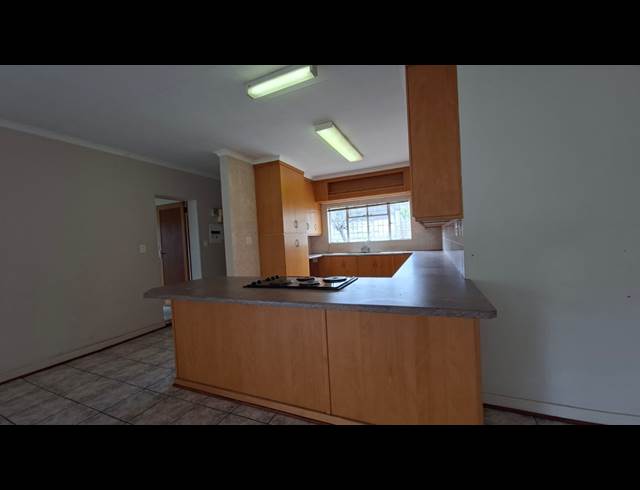 3 BEDROOM TOWNHOUSE TO LET IN IRENE PARK
