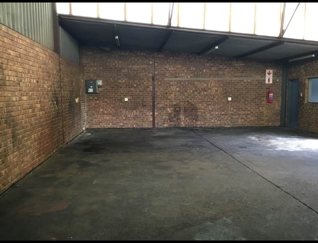 145M² MINI FACTORY TO LET IN WADEVILLE