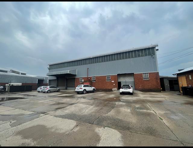 2,565M² WAREHOUSE TO LET IN ISANDO