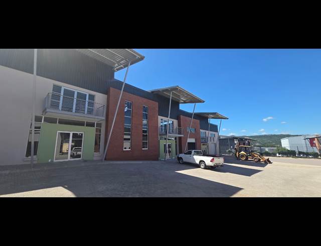 227M² WAREHOUSE TO LET IN RIVERSIDE PARK