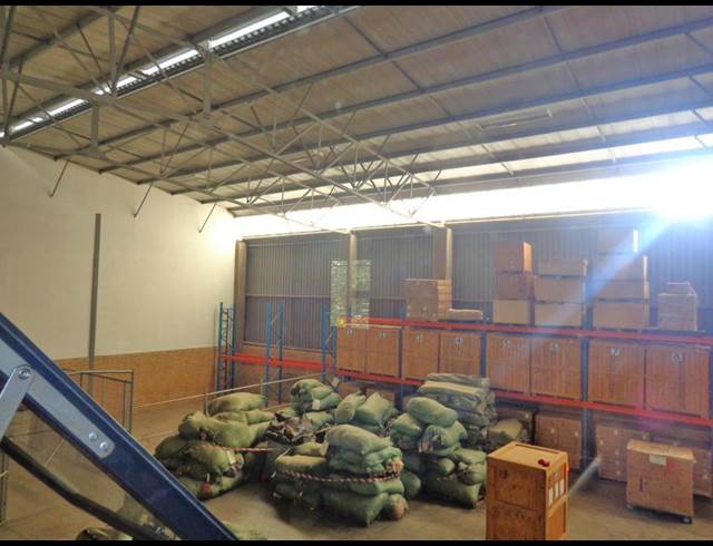 606M² WORKSHOP TO LET IN JET PARK