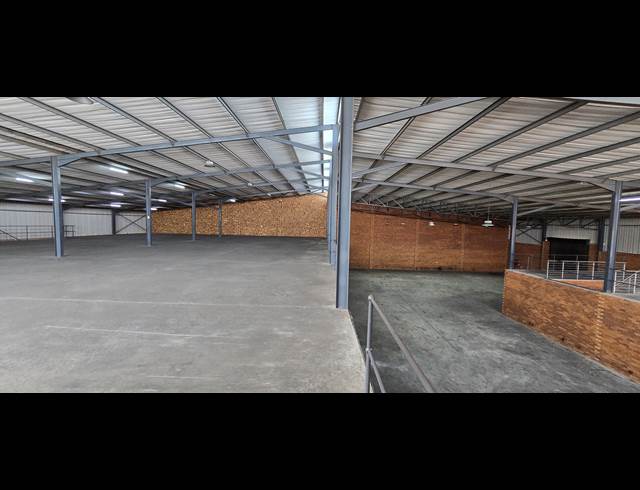 2,848M² WAREHOUSE TO LET IN ORMONDE