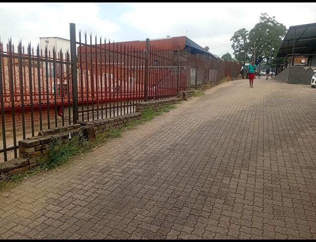 60M² OFFICE TO LET IN WHITE RIVER CENTRAL