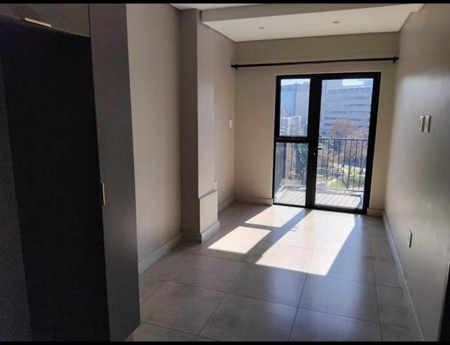 1 BEDROOM PROPERTY TO RENT IN SANDTON CBD