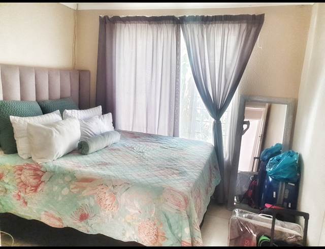 2 BEDROOM SECTIONAL TITLE RENTED IN WELTEVREDEN PARK