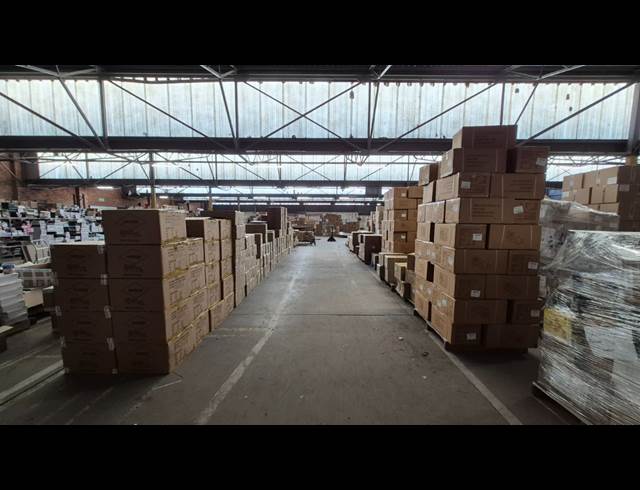 5,356M² WAREHOUSE TO LET IN ANDERBOLT