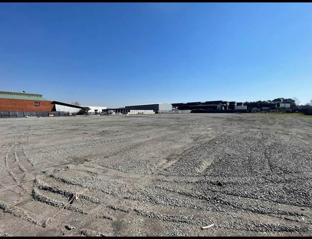 9,000M² WAREHOUSE TO LET IN RUSTIVIA