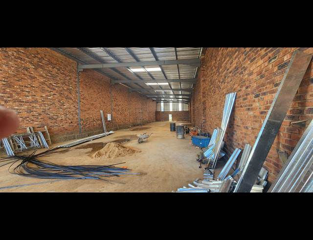 400M² WAREHOUSE TO LET IN POMONA