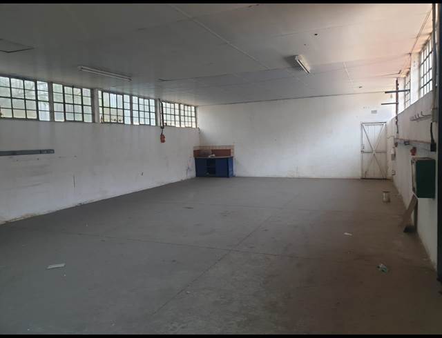 150M² WAREHOUSE TO LET IN ISANDO