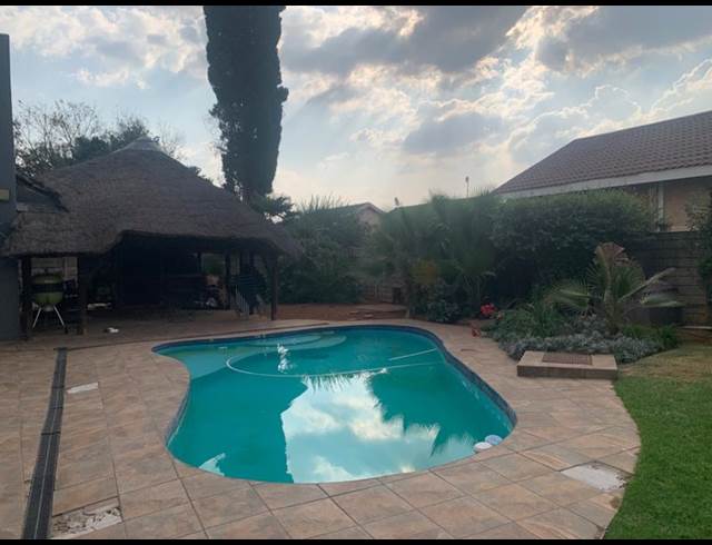 3 BEDROOM PROPERTY TO RENT IN VANDERBIJLPARK SE 6
