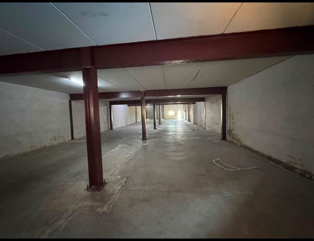 510M² WAREHOUSE TO LET IN CROWN
