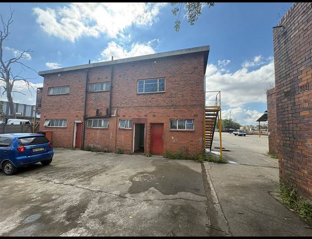 1,500M² INDUSTRIAL YARD TO LET IN GERMISTON SOUTH