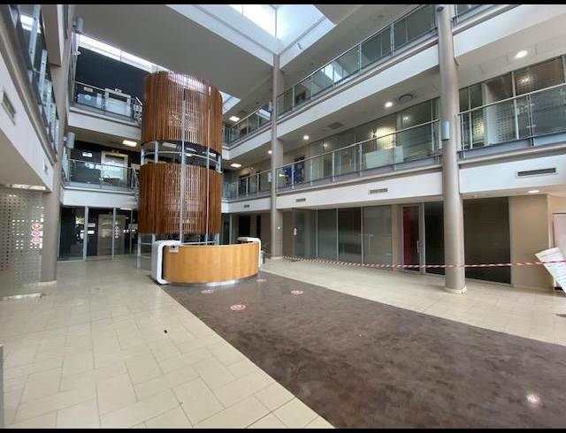 1,201M² OFFICE TO LET IN UMHLANGA RIDGE