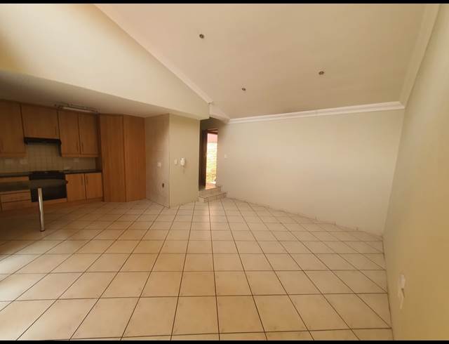 3 BEDROOM PROPERTY TO RENT IN GLEN MARAIS
