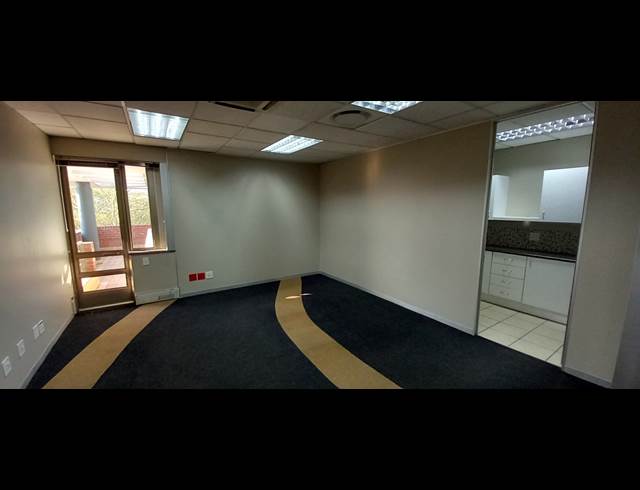 307M² OFFICE TO LET IN WOODMEAD