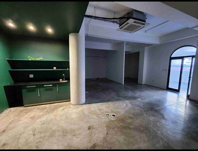150M² RETAIL RENTED IN GARDENS
