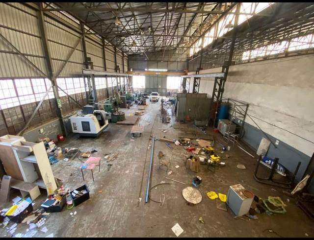 612M² WAREHOUSE TO LET IN LEA GLEN
