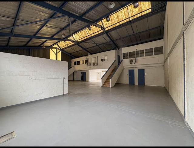 414M² WAREHOUSE TO LET IN WESTMEAD