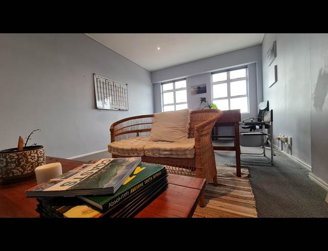 49M² OFFICE TO LET IN WESTLAKE