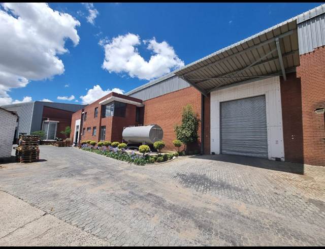 1,400M² WAREHOUSE TO LET IN ALBERTON NORTH