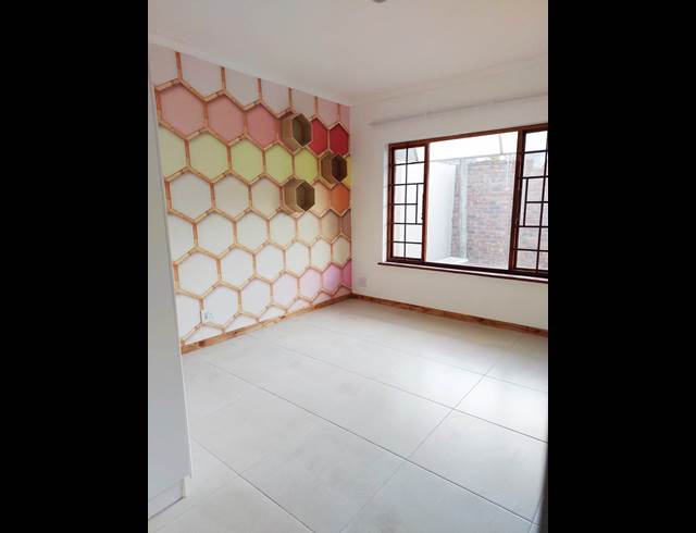 15M² RETAIL RENTED IN WALMER