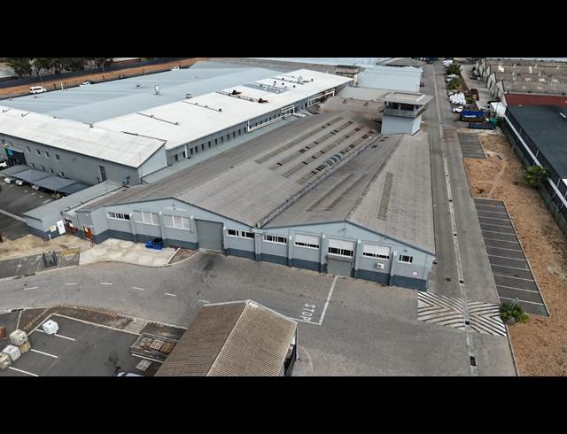 2,251M² WAREHOUSE TO LET IN DAL JOSAFAT