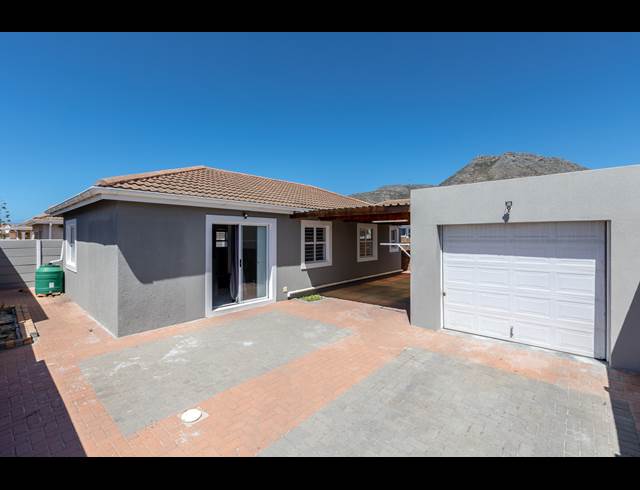 2 BEDROOM FREESTANDING RENTED IN MUIZENBERG