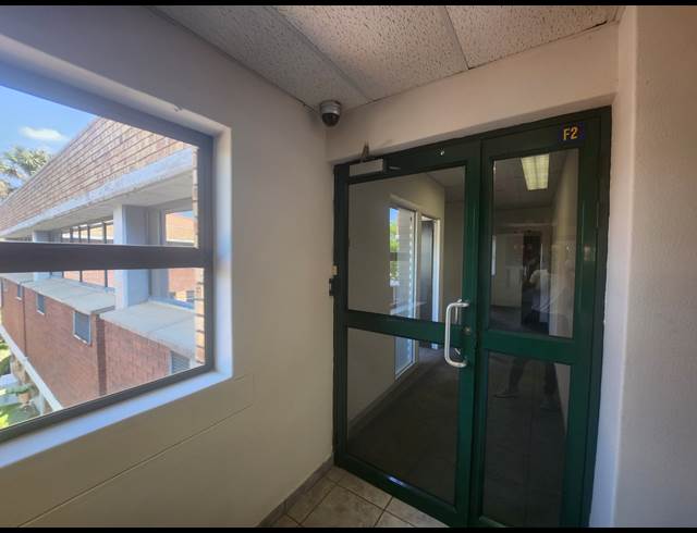 1,153M² OFFICE TO LET IN RANDJESPARK