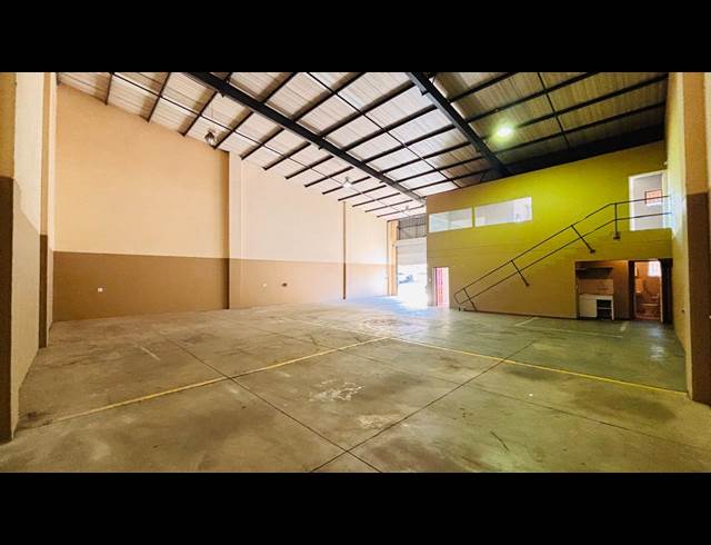 353M² WAREHOUSE TO LET IN STORMILL