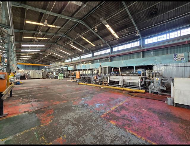 9,057M² FACTORY TO LET IN TUNNEY