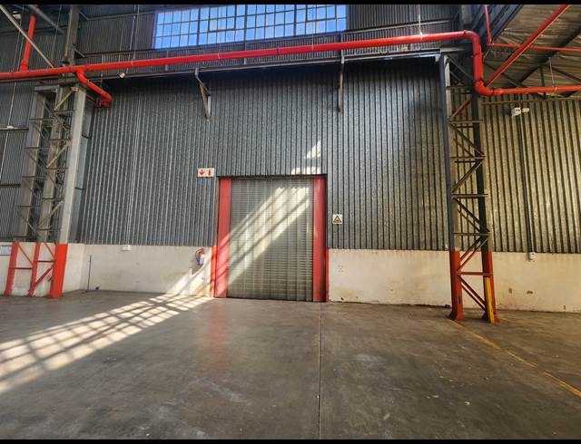 5,800M² WAREHOUSE TO LET IN WADEVILLE