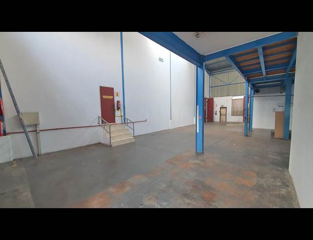 1,000M² WAREHOUSE TO LET IN SEBENZA