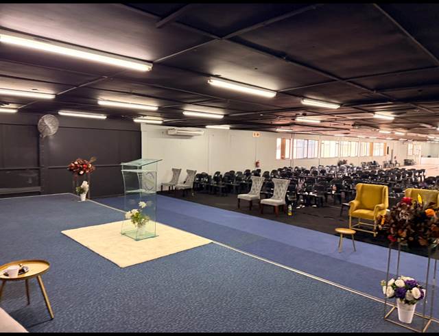 1,000M² WAREHOUSE TO LET IN CONGELLA