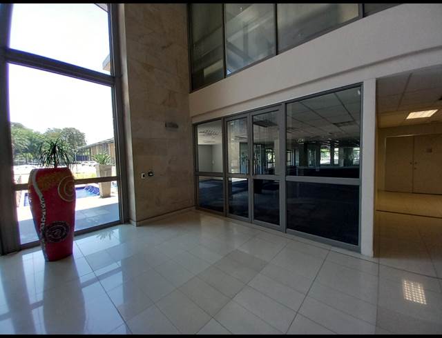 488M² OFFICE TO LET IN BRYANSTON