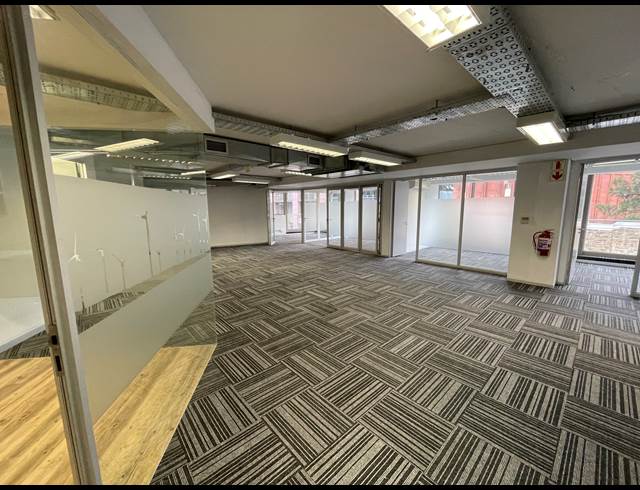 175M² OFFICE TO LET IN GARDENS
