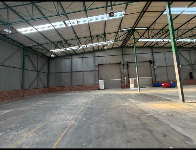 1,560M² WAREHOUSE TO LET IN RANDJESPARK