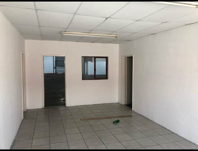 420M² WAREHOUSE TO LET IN EPPING INDUSTRIAL