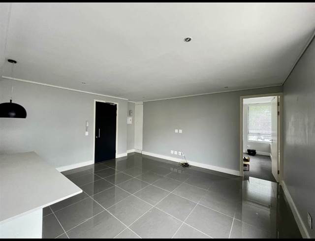 2 bed property to rent in GREEN POINT