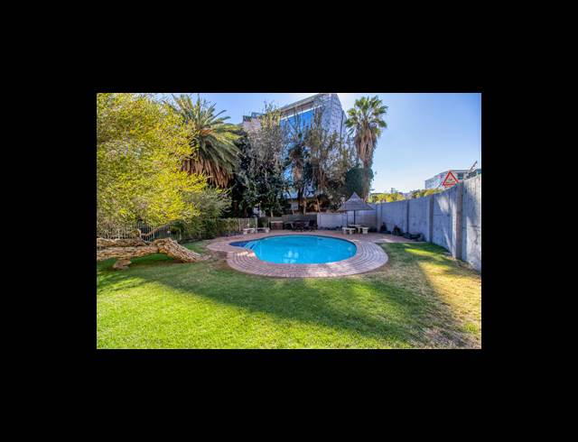 3 BEDROOM APARTMENT TO LET IN SANDTON CENTRAL