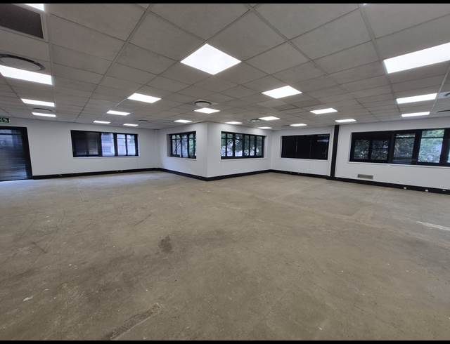 326M² OFFICE TO LET IN SANDTON CENTRAL