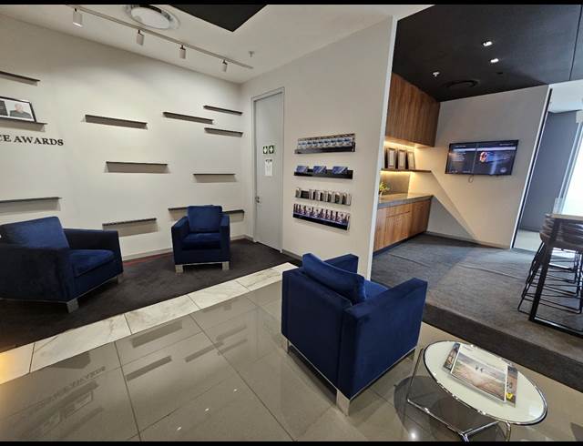321M² OFFICE TO LET IN CENTURY CITY
