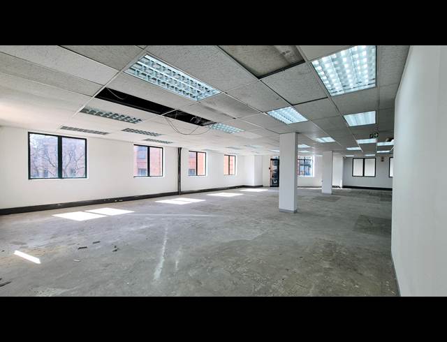 388M² OFFICE TO LET IN MENLYN