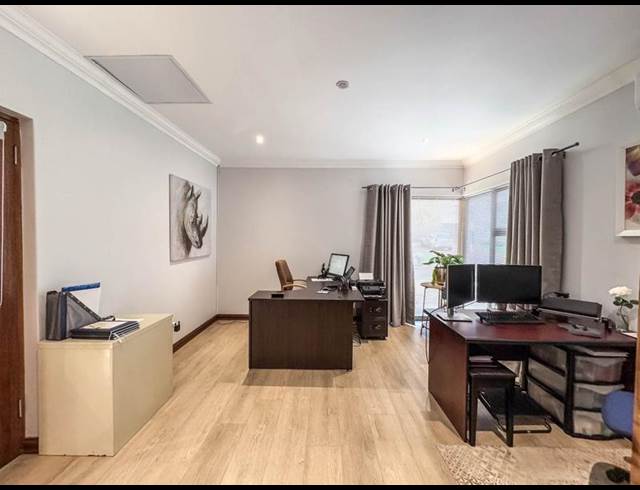 4 BEDROOM PROPERTY TO RENT IN MIDSTREAM HILL